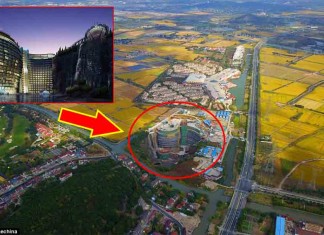 មហាសំណង់សណ្ឋាគារដែលសង់ចេញពីមាត់ជ្រោះដ៏ជ្រៅ ដែលបានប្រើពេលជិត10ឆ្នាំនិងកម្មករជិត5000នាក់ ពេលនេះ…