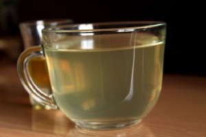 Warm-water-with-honey-and-lemon-juice